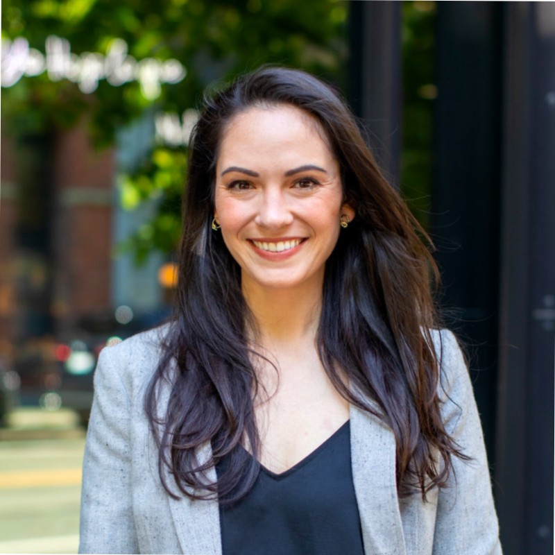 1688653109837 Kelly Arndt headshot